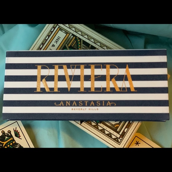 Anastasia Beverley Hills Riviera Palette. - Picture 2 of 3